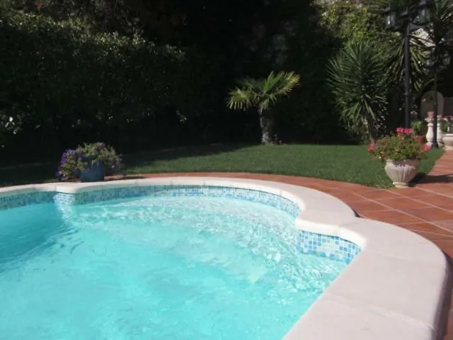 Les Pervenches * نيس